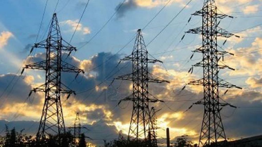 Despăgubiri substanțiale pentru românii care au probleme cu energia electrică. Noua lege e clară