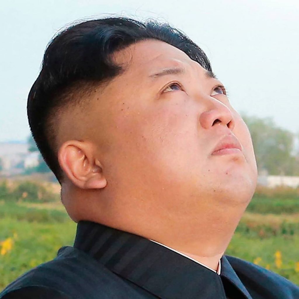 Kim Jong-Un și-a reluat obiceiurile. Vorbește de două ori pe zi la telefon cu cel mai mare inamic