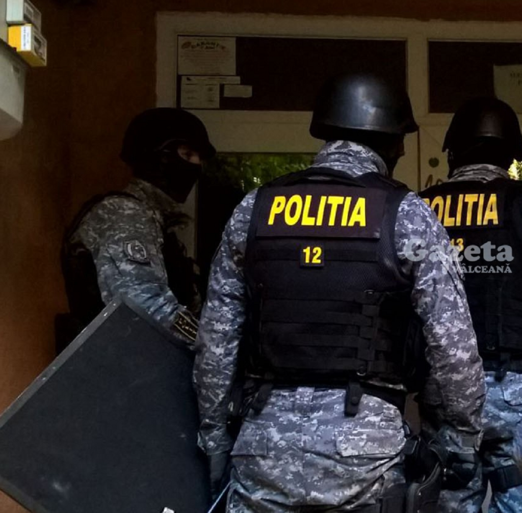 Percheziții la Poliția Locală București. Procurorii DNA anchetează mai multe contracte încheiate pentru achiziționarea de noi uniforme