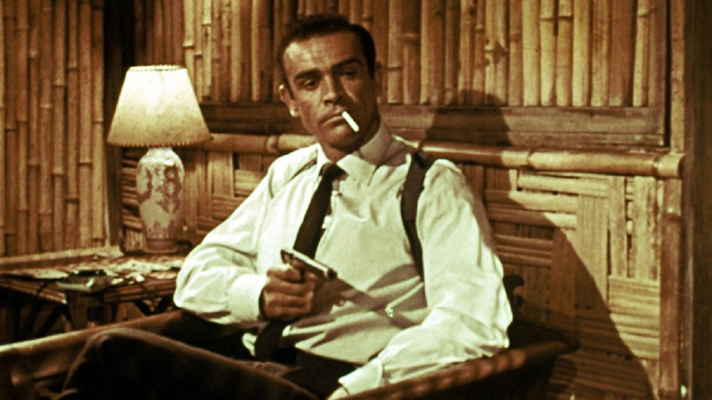 S-a vândut celebrul pistol folosit de Sean Connery în primul „James Bond”. Ce sumă credeţi că s-a obţinut?