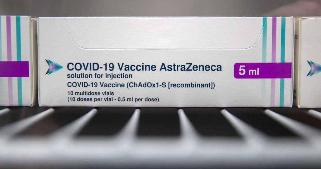 Programările pentru vaccinarea cu serul de la AstraZeneca încep mai devreme