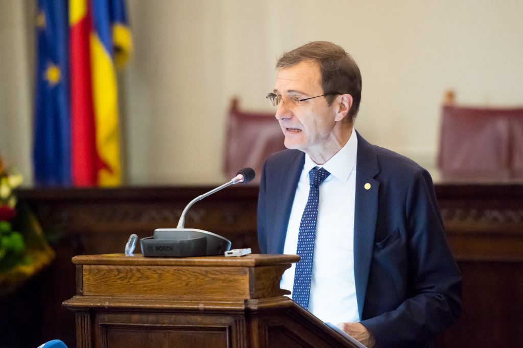 Ioan-Aurel Pop a obținut un nou mandat în fruntea Academiei Române