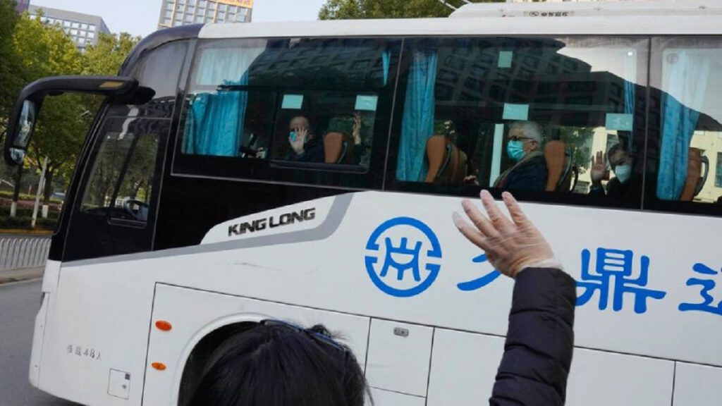 Experții OMS au ieşit din carantină și încep ancheta în Wuhan