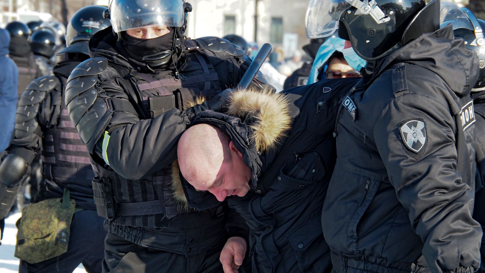 Rușii care îi aduc omagii lui Alexei Navalnîi sunt arestați. Sursa Foto- Arhiva EVZ 