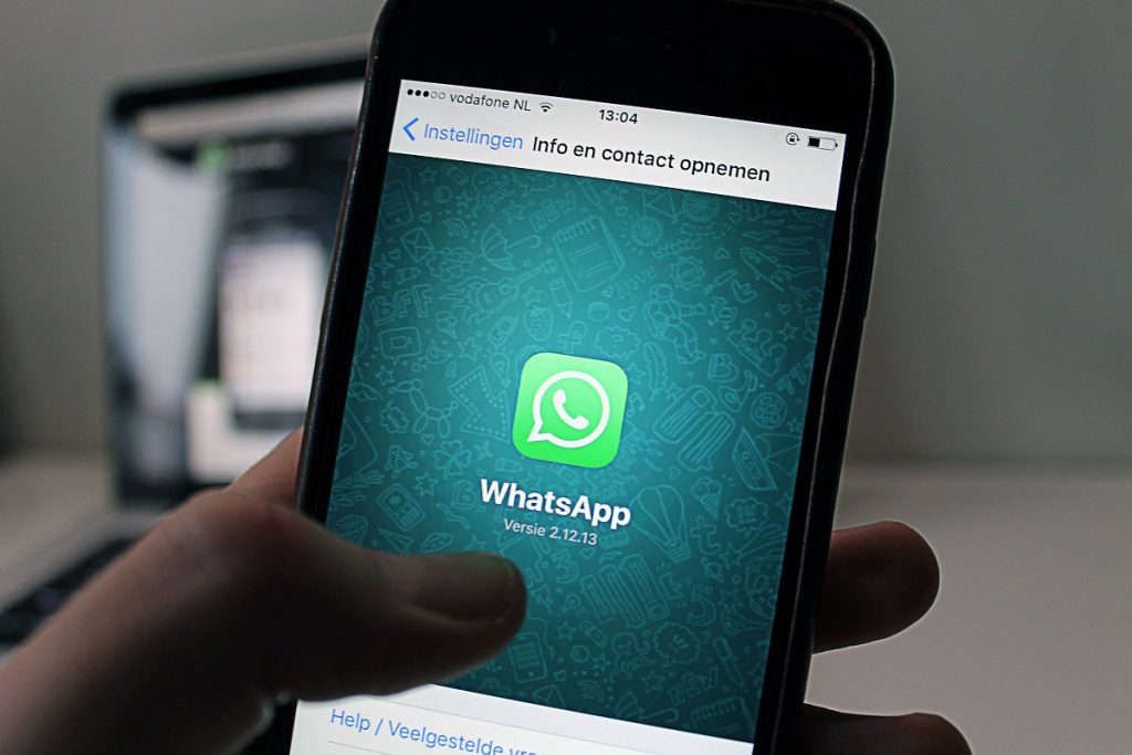 Cum încearcă WhatsApp să oprească exodul în masă. Ce schimbări au avut loc