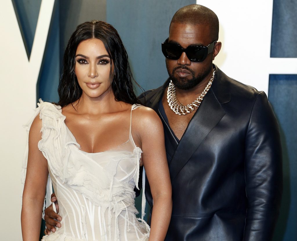 S-a confirmat! Kim Kardashian divorțează de Kanye West