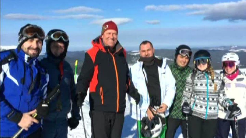Iohannis, echipament de schi exagerat de scump? Cât ar fi scos din buzunar președintele