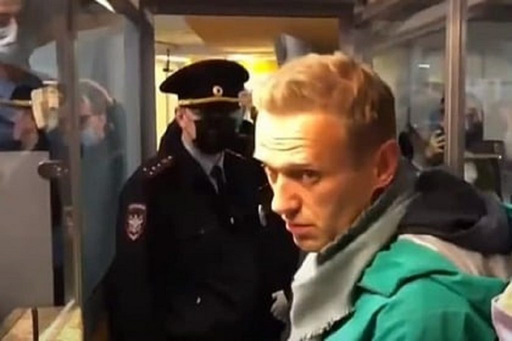 De ce a fost arestat Alexei Navalnîi imediat după sosirea la Moscova
