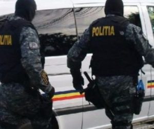 Complet de divergență pentru cinci tâlhari care au atacat două femei în miez de noapte