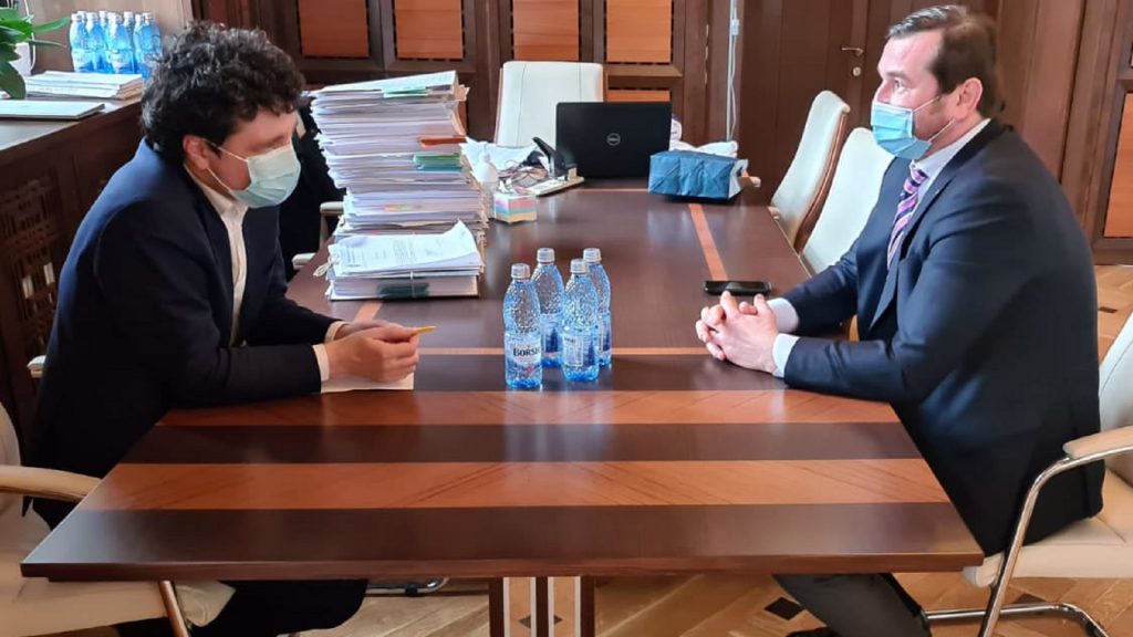 Nicușor Dan s-a întâlnit cu președintele Federației Române de Rugby, Alin Petrache. Primăria să preia cluburile sportive pentru copii
