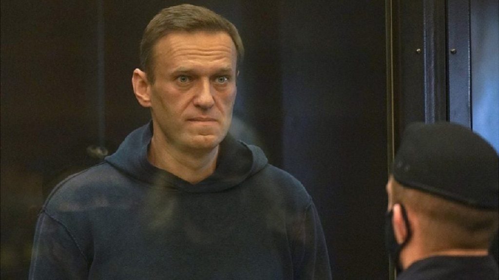 Asociații lui Navalnîi îi pun pe lista neagră pe angajații responsabili de chinuirea politicianului