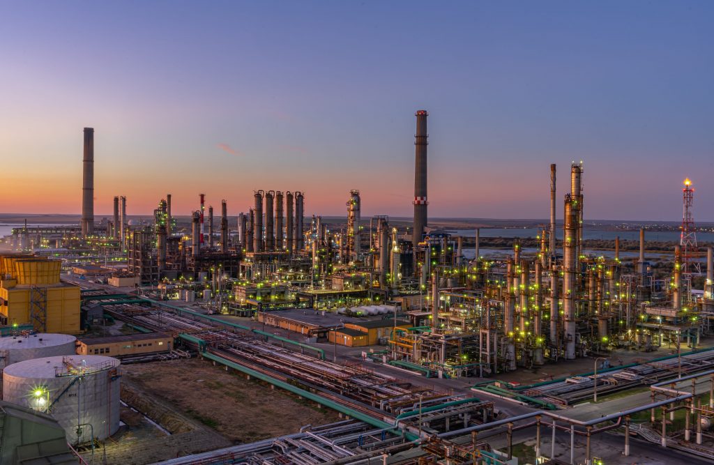 Exxon Mobil va opri producția rusă de petrol, după atacul asupra Ucrainei. Grupului energetic britanic BP și Shell renunță la Rusia