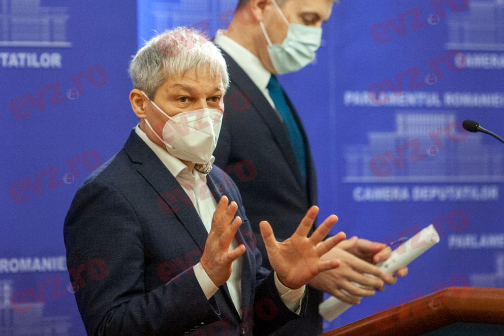  Dacian Cioloș îl ameninţă pe Florin Cîţu: „Din acest moment, nu mai are…”