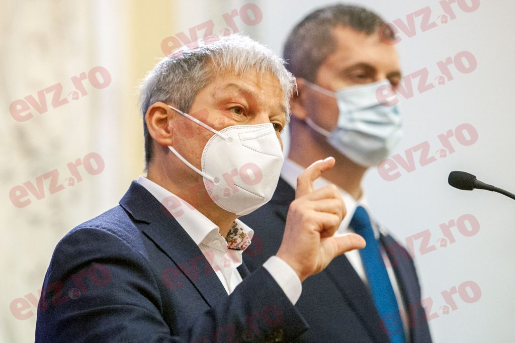 Cioloș câștigă primul tur al alegerilor pentru șefia USR PLUS. Barna are de recuperat câteva procente. Update