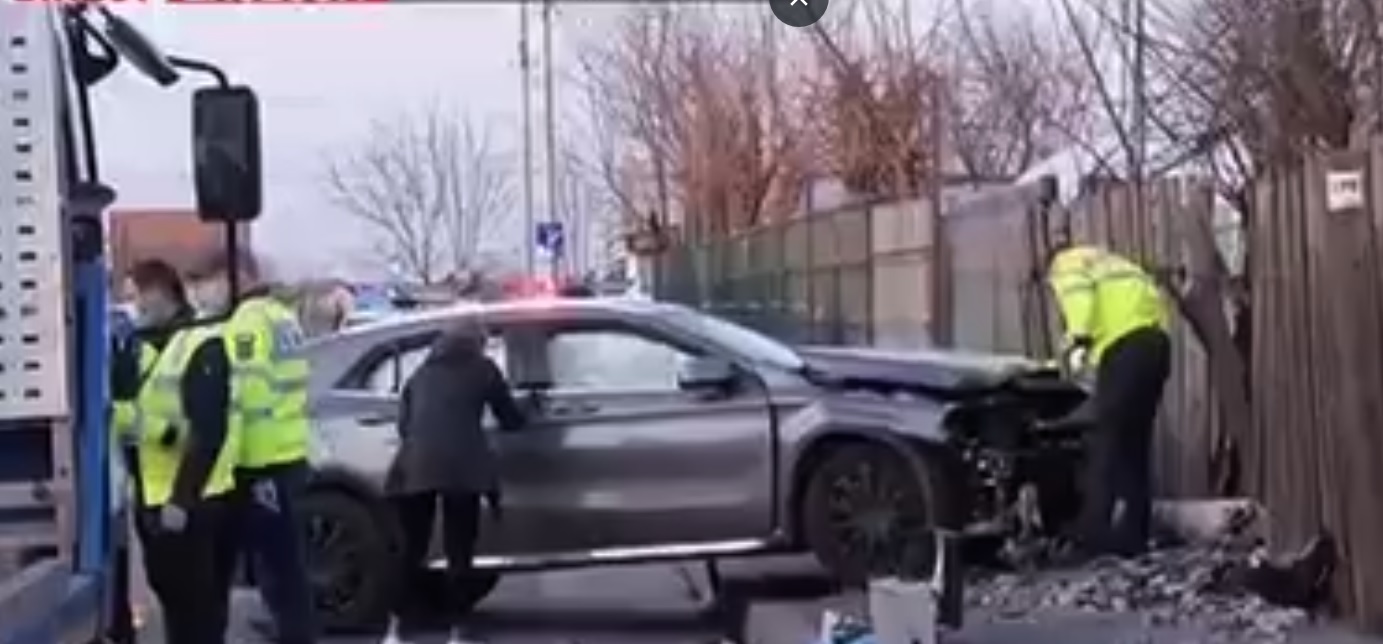 Accident rutier groaznic în Bucureşti copii voluntari