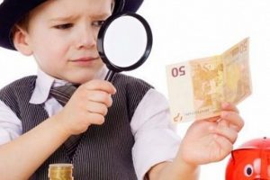 Câți bani aduni dacă economisești alocația copilului timp de 15 ani