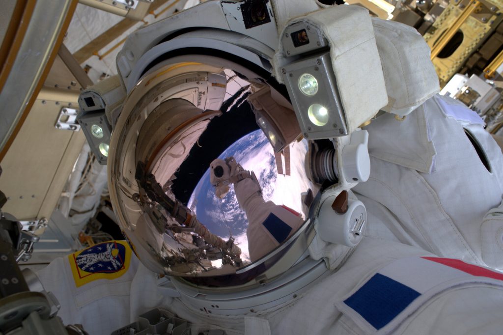 China va trimite primul său astronaut civil în spațiu