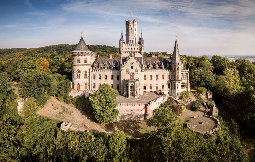 Scandal monstru între Prinții de Hanovra pentru un castel medieval vândut cu 1 euro
