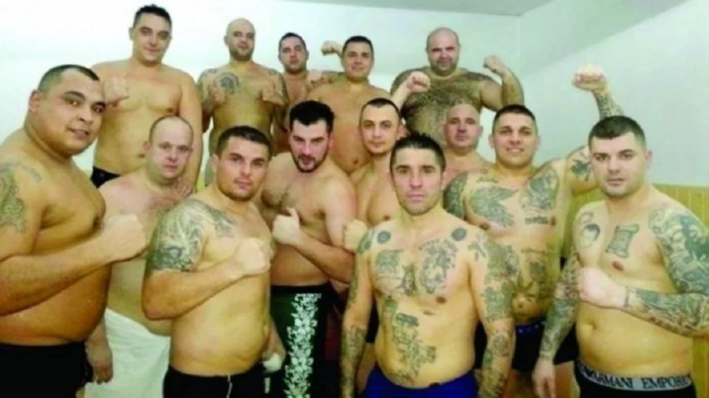 Clanurile care controlează municipiul Iași. Acuzații de trafic de arme, droguri și proxenetism