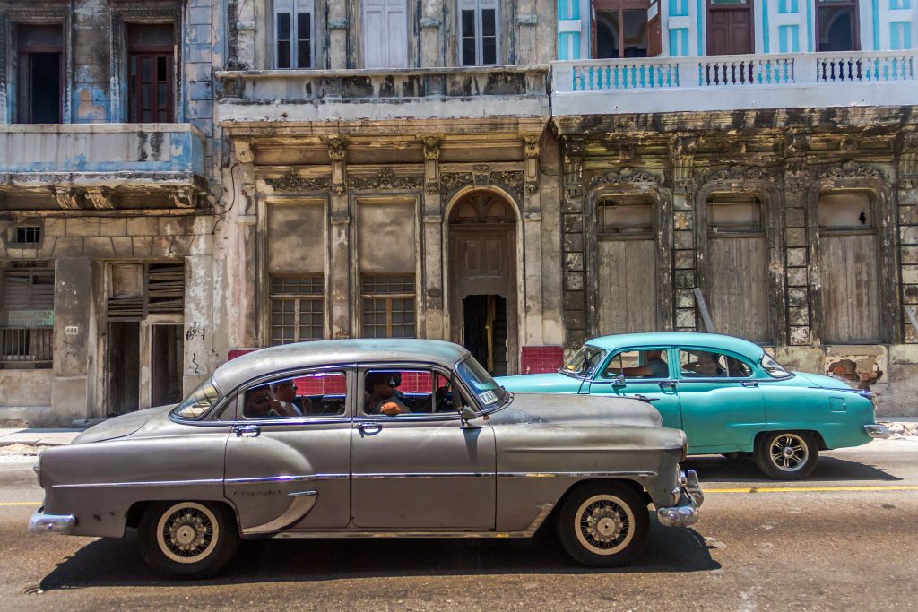 Moment istoric. Cuba își deschide economia investitorilor privați