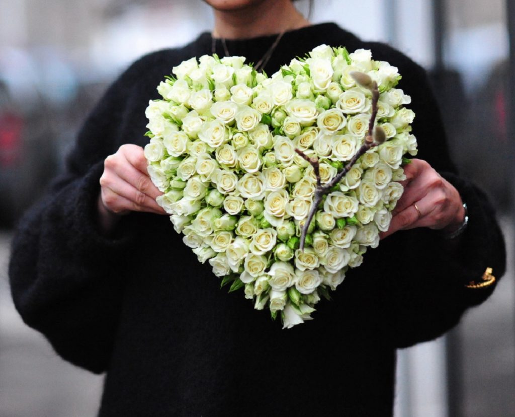 Nicu Bocancea recomandă inimile din flori și planta hoya de Valentine’s Day și Dragobete