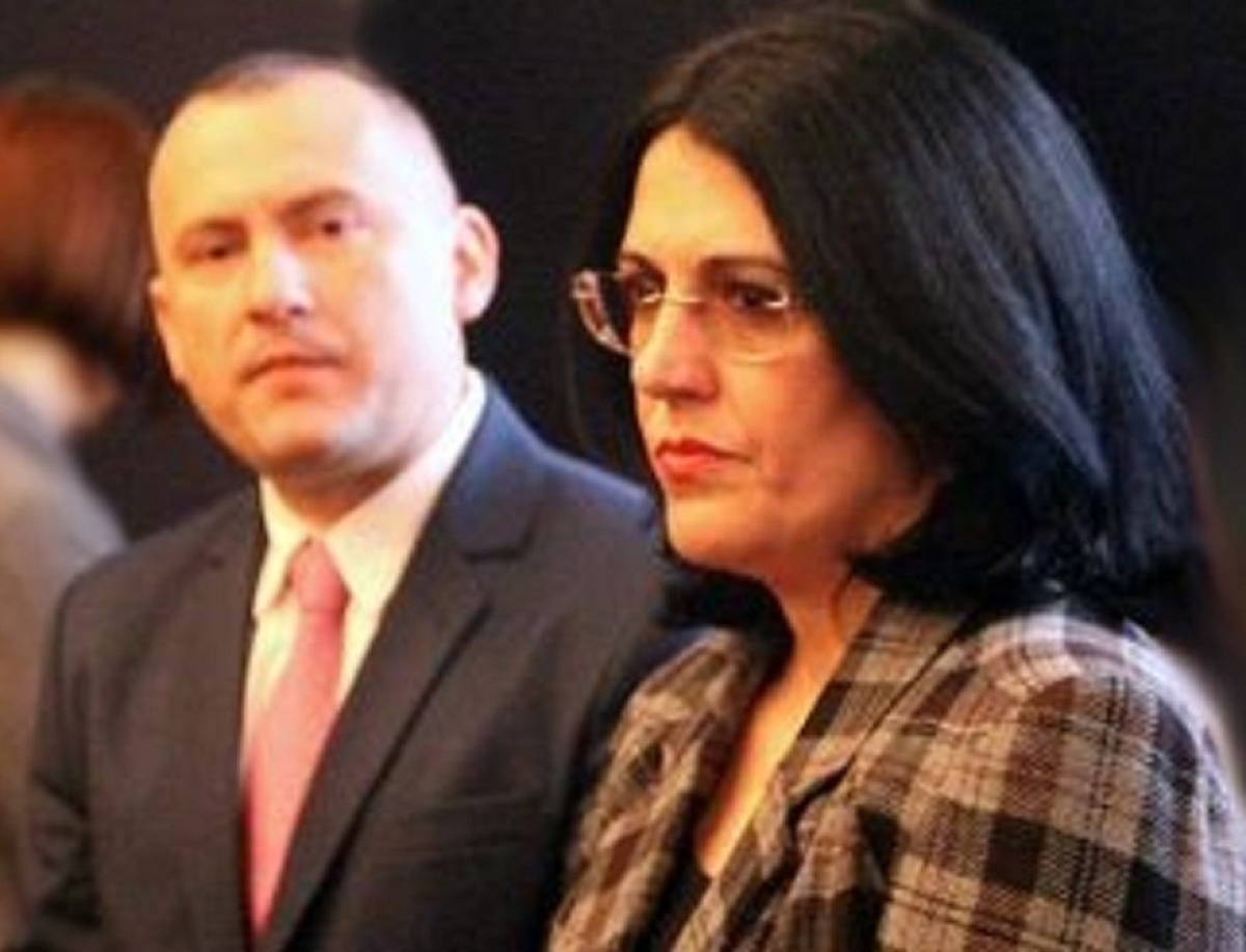 Cerasela Răileanu, fosta colegă a procurorului-şef al DNA Ploiești Lucian Onea, a fost citată joi la Secția de investigare a infracțiunilor din justiție (SIIJ) pentru a fi informată că a dobândit calitatea de suspect în dosarul deschis după plângerea formulată de fosta șefă a Autorității Electorale Permanente (AEP), Ana-Maria Pătru.