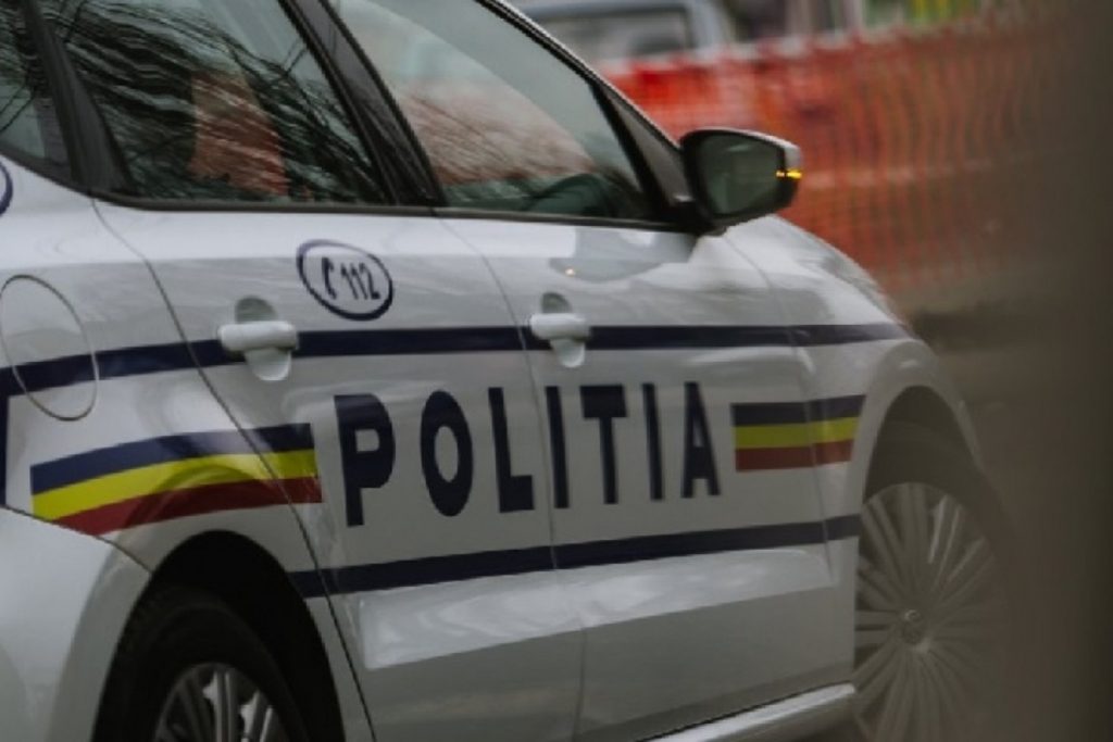 Ce turnură a luat cazul comisarului – șef din Vaslui, susprins gol – pușcă în mașina Poliției