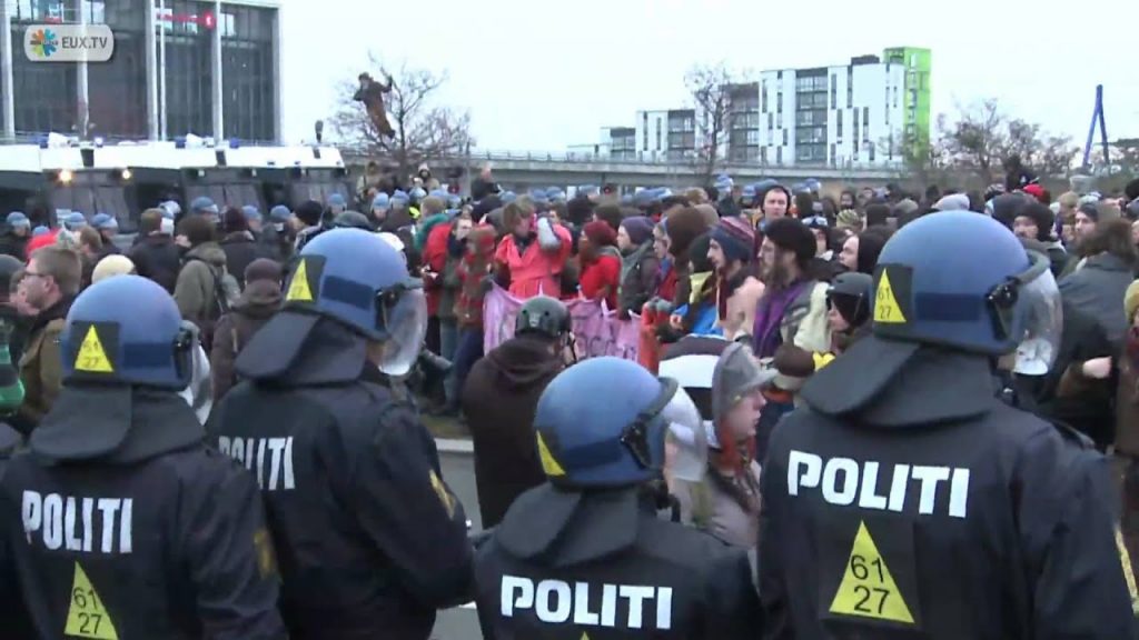 Proteste de amploare în Danemarca împotriva ”pașaportului corona”