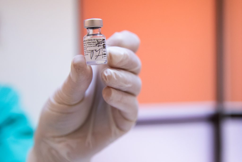 Studiu: o singură doză de vaccin e suficientă pentru cei vindecați de COVID-19