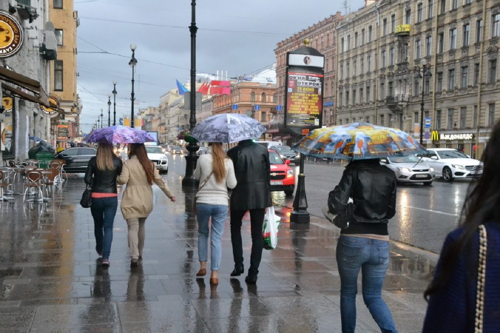 Vremea va fi capricioasă de 1 Martie. Unde va ploua şi unde va ninge mai mult în România