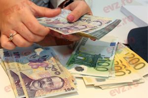 Vestea anului pentru românii cu rate la bănci