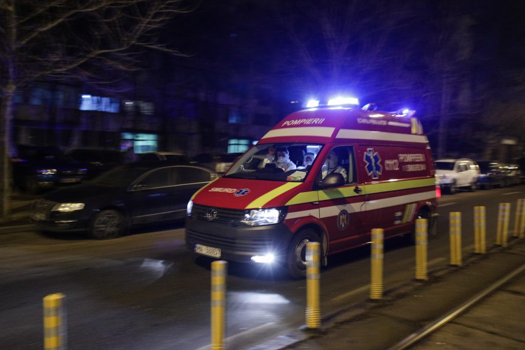 Breaking. Spitalul Foișor din București este evacuat. Mulți dintre pacienți nu au știut încotro s-o apuce