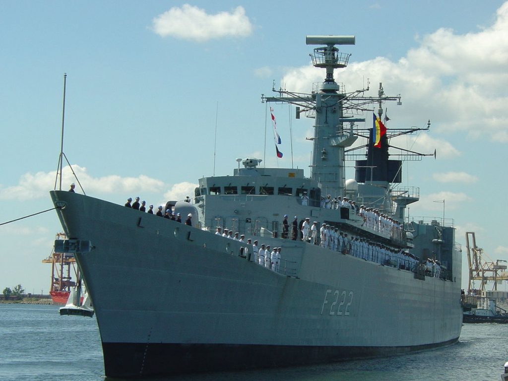 Armata intervine. Marinarul dispărut în Marea Neagră este căutat de militarii Fregatei ”Regina Maria”
