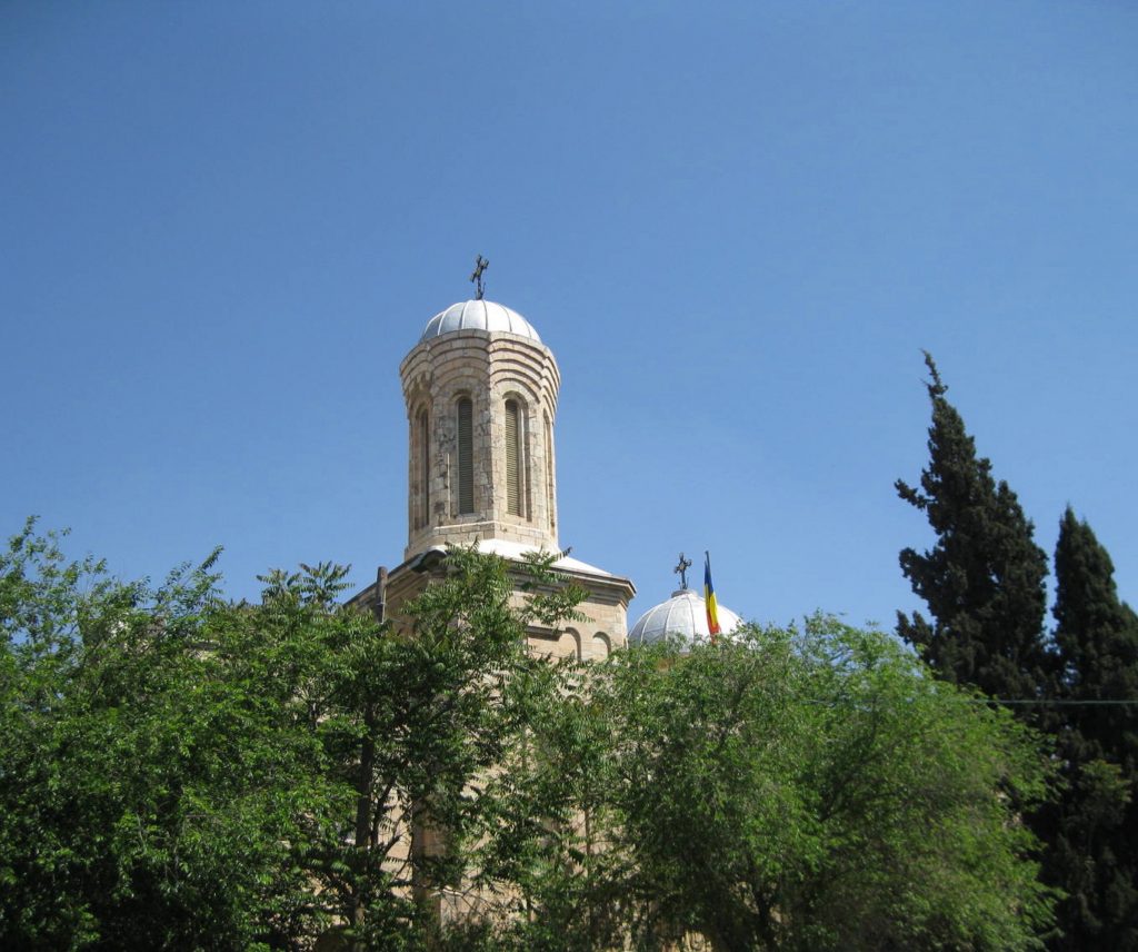 Al patrulea atac asupra Bisericii românești din Ierusalim. Au pus foc!