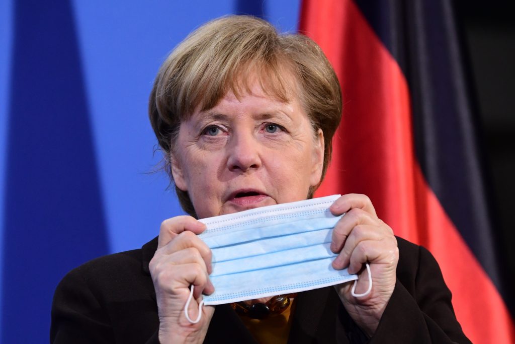 Scandal uriaș de corupție în Germania. Prea-cinstita Merkel, chemată să dea explicații