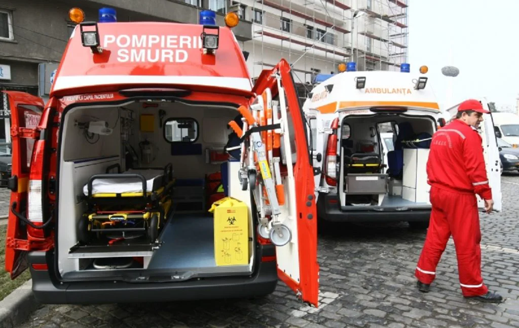Spitalul Grigore Alexandrescu a primit două ambulanțe speciale. Sumă uriașă strânsă într-o săptămână