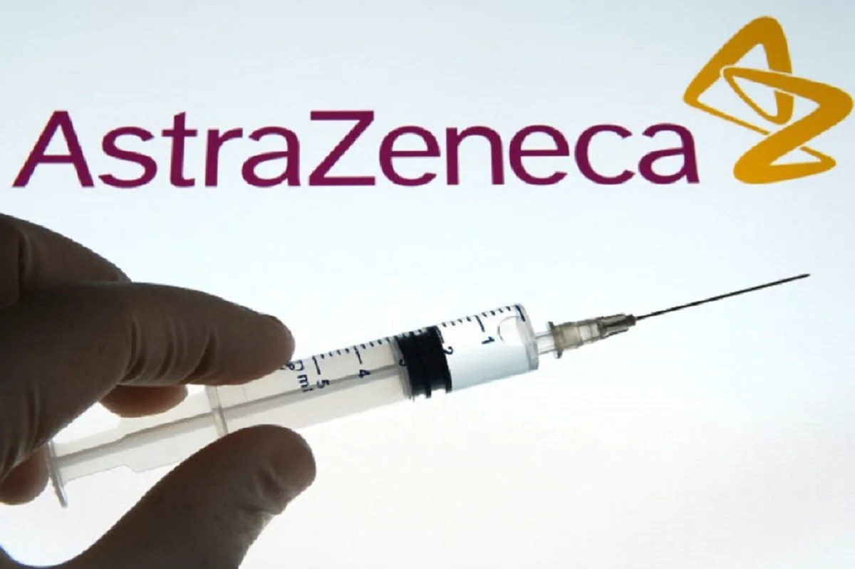 AstraZeneca recunoaște că vaccinul anti-Covid poate provoca tromboze rare