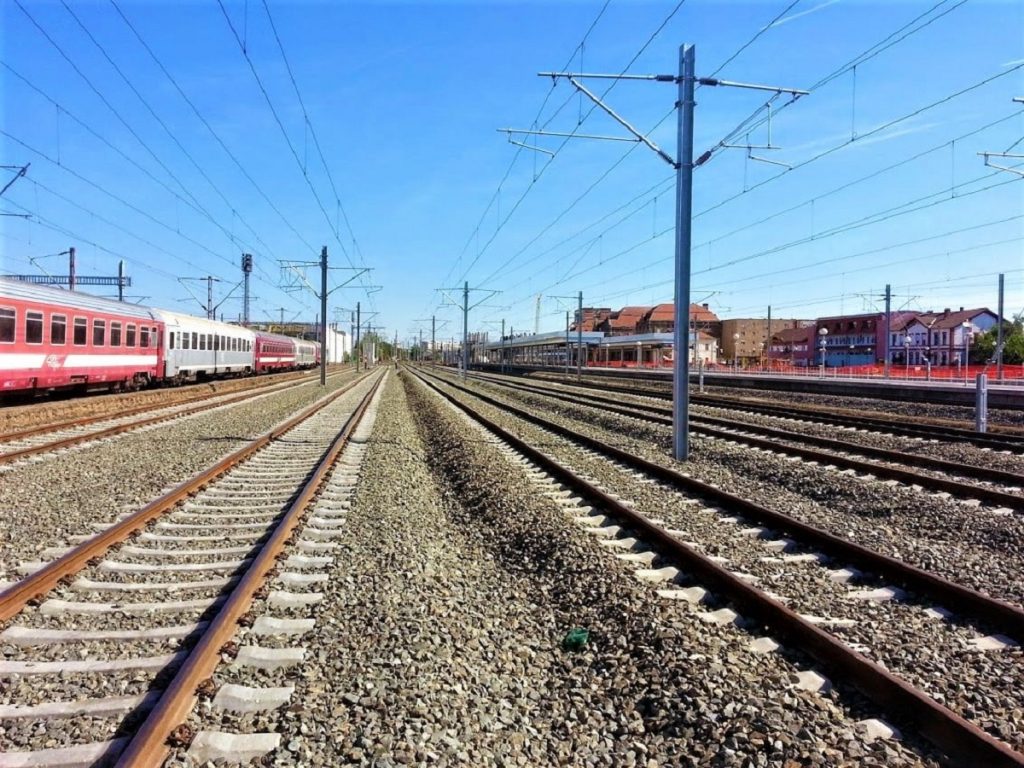 Cea mai așteptată cale ferată din România, cu un pas mai aproape de finalizare. Va lega tot vestul țării