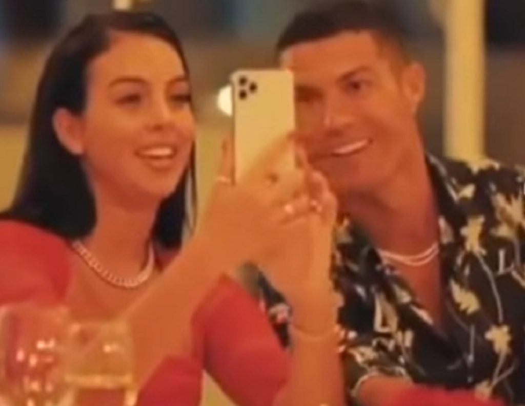 Cristiano Ronaldo îşi caută fericirea în altă parte! Despărţire după aproape 3 ani