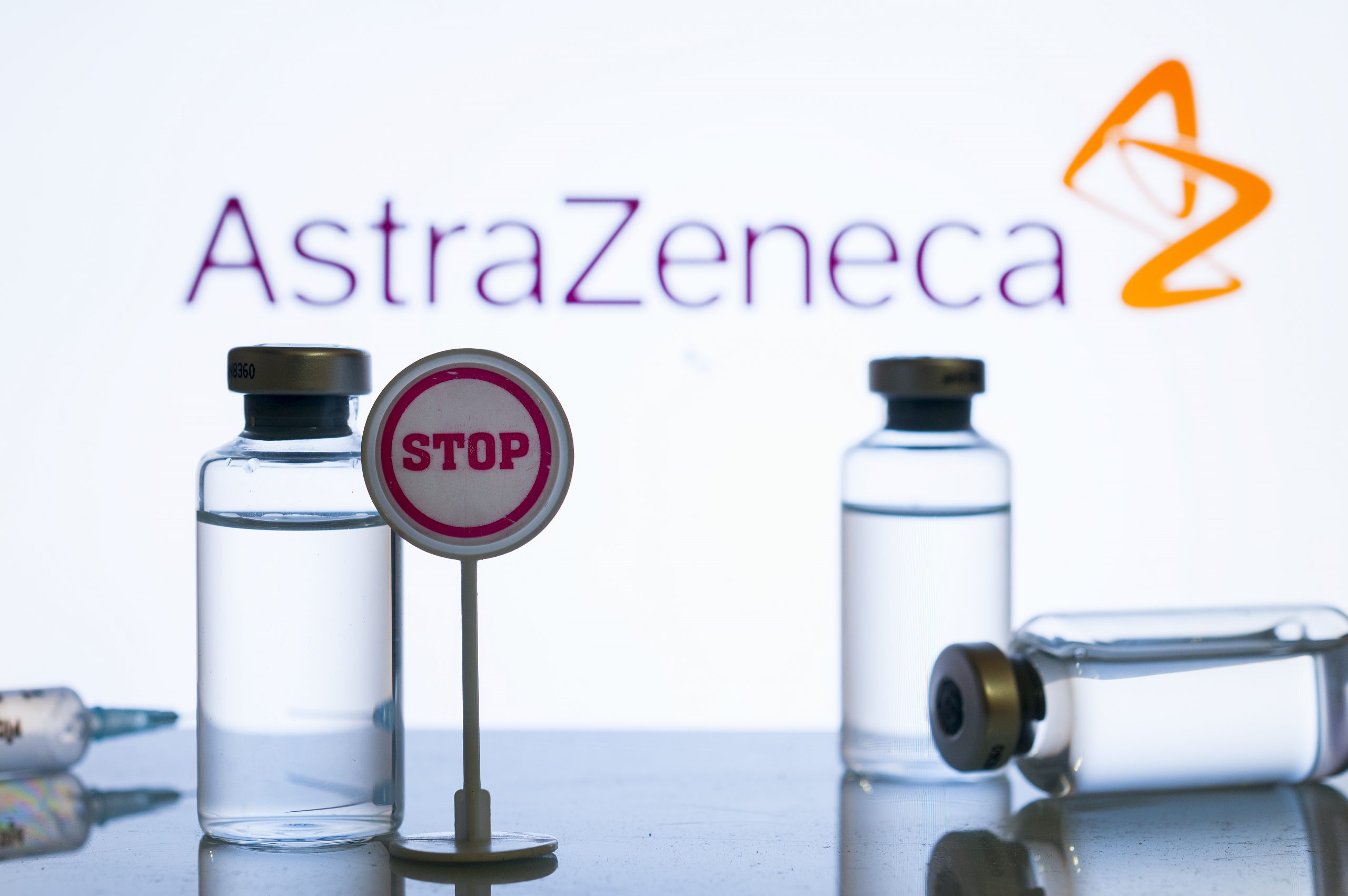 Comisia Europeană a retras autorizația AstraZeneca. Ce nereguli au fost semnalate