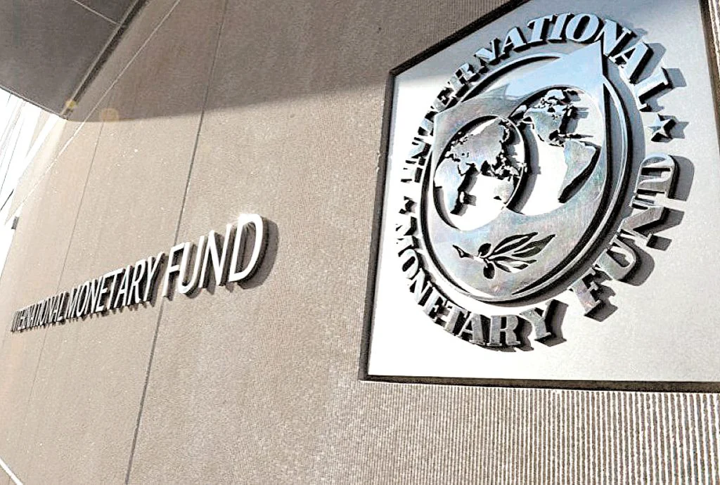 Avertismentul venit direct de la FMI: „Băncile centrale trebuie să acţioneze decisiv pentru a readuce inflaţia la obiectivul stabilit”