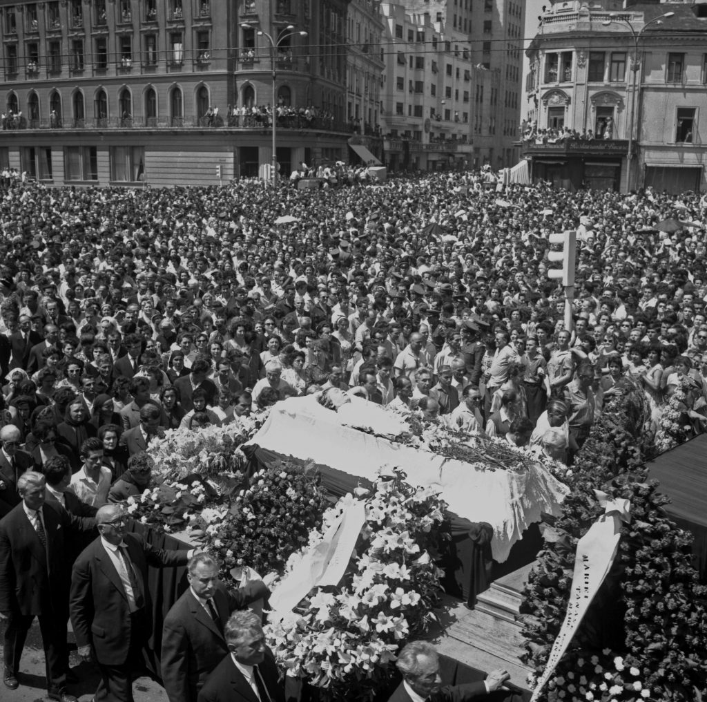 Ultimele zile din viața Mariei Tănase. „Amintirea să se scrie/ Pentru ţara mea iubită/ Şi pe piatra de mormânt/ părăsită”