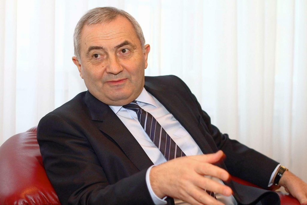Lazăr Comănescu: Se impune o actualizare a legislației privind achizițiile publice