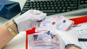Rămâi fără permis dacă nu treci pe la ghișeu. Măsuri dure împotriva șoferilor