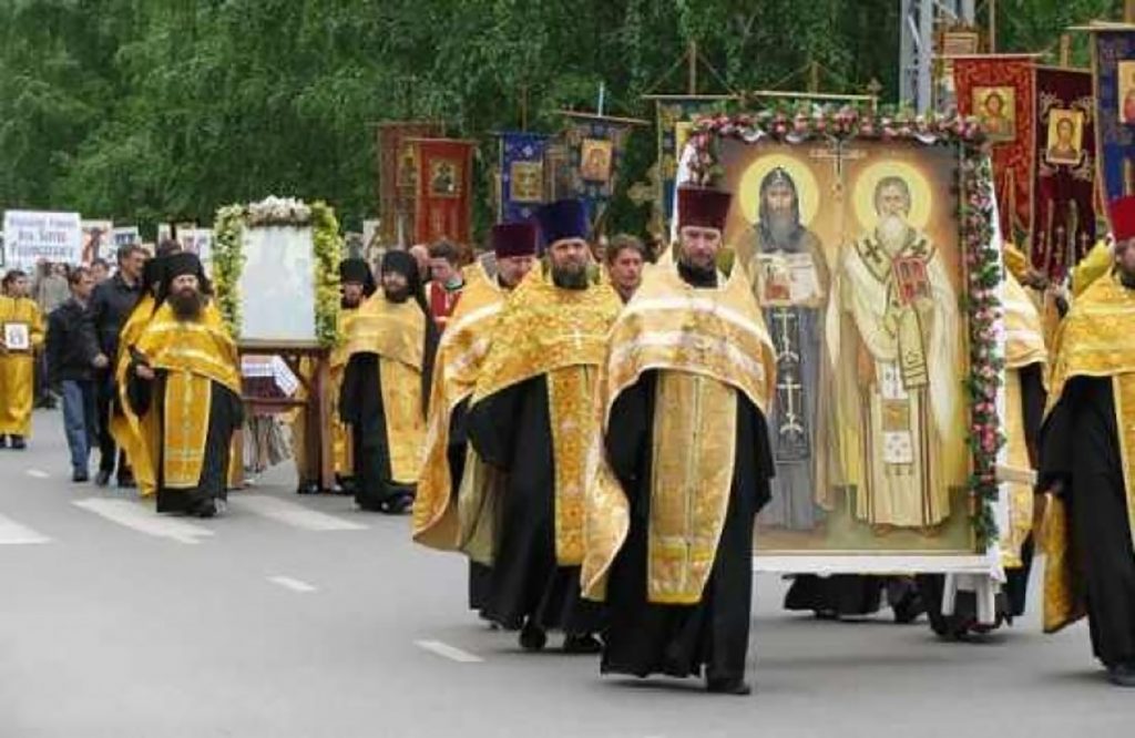 Preoții români din Ucraina se plâng că li se fabrică dosare și riscă să fie deportați