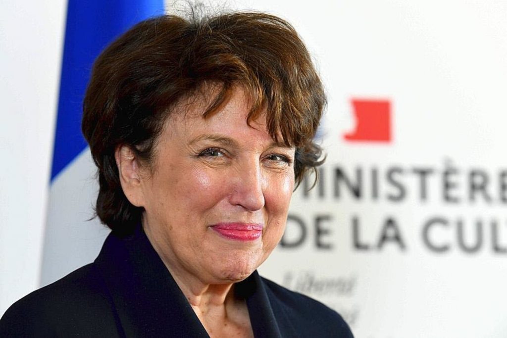 Ministrul francez al Culturii, Roselyne Bachelot, a fost spitalizată cu COVID-19. Probleme în Franța