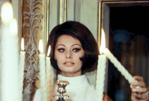 Cum a reușit Sophia Loren ca Hollywoodul să se îndrăgostească de Grecia