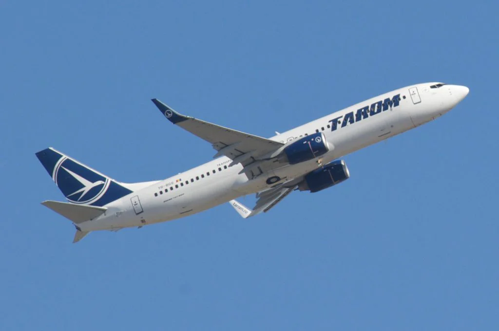 Vești proaste pentru clienții Tarom. Compania aeriană suspendă zborurile către Viena și Barcelona