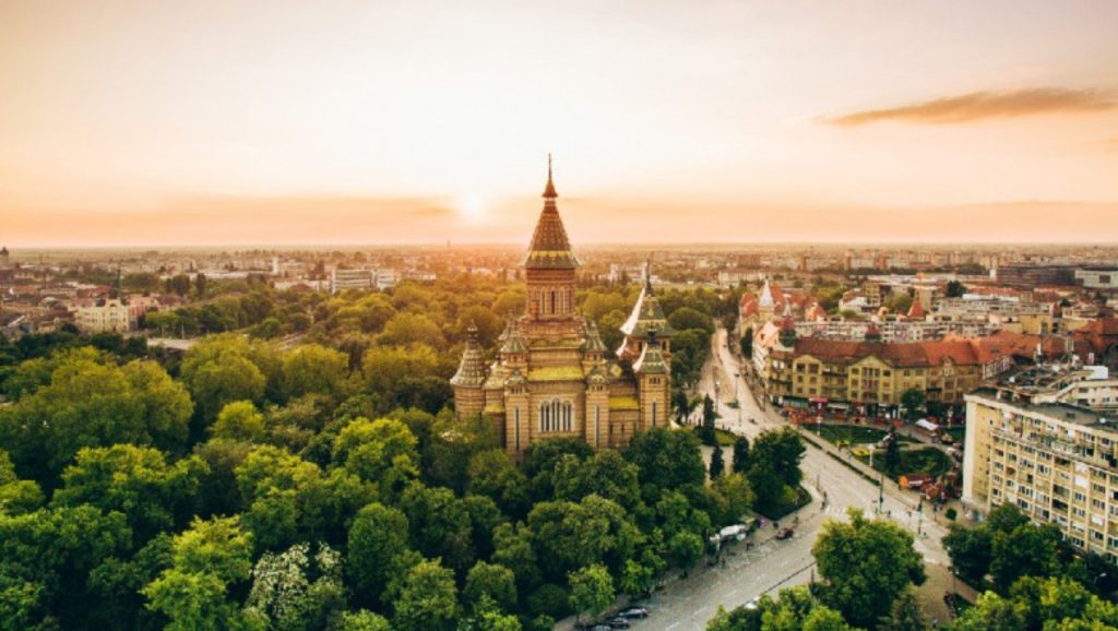O zonă din România a fost inclusă în clasamentul celor mai frumoase orașe din Europa. Care este prețul unei vacanțe