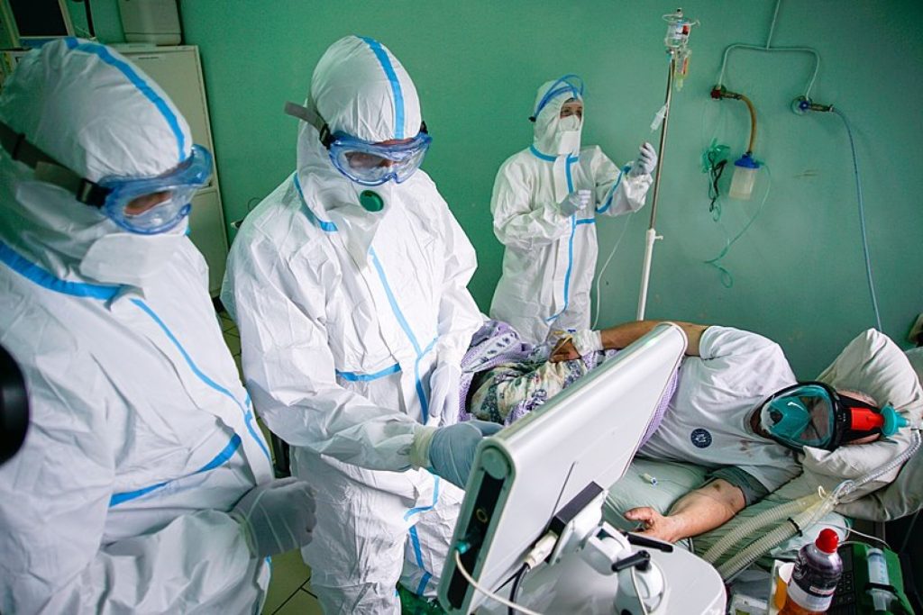 Ucraina se confruntă cu valul trei al pandemiei. Anunțul oficialilor de la Kiev